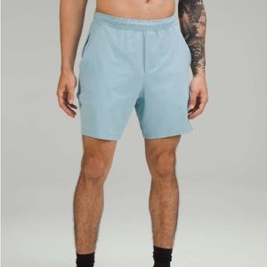 Lululemon Pace Breaker Linerless Short 7” in Breeze Blue Size XL